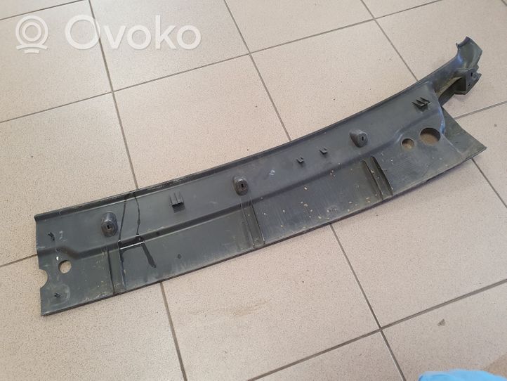 Iveco Daily 3rd gen Rivestimento del tergicristallo 504022283