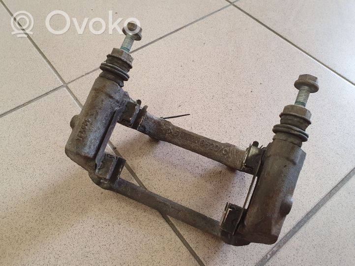 Mercedes-Benz S W222 Supporto della pinza del freno posteriore A2314230881