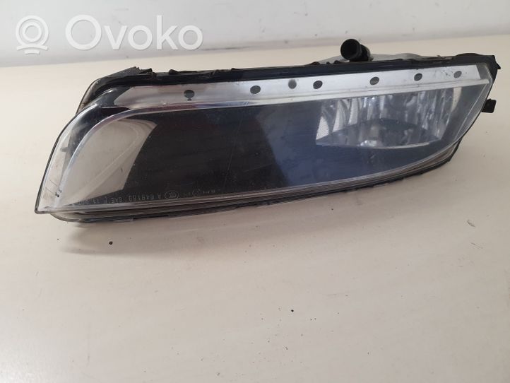 Volkswagen PASSAT CC Światło przeciwmgłowe przednie 3C8941700