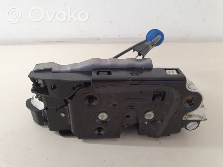 Volkswagen PASSAT CC Rear door lock 5N0839015G