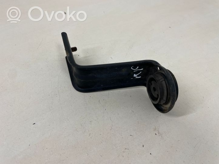 Toyota Avensis T270 Fixation de radiateur 16523