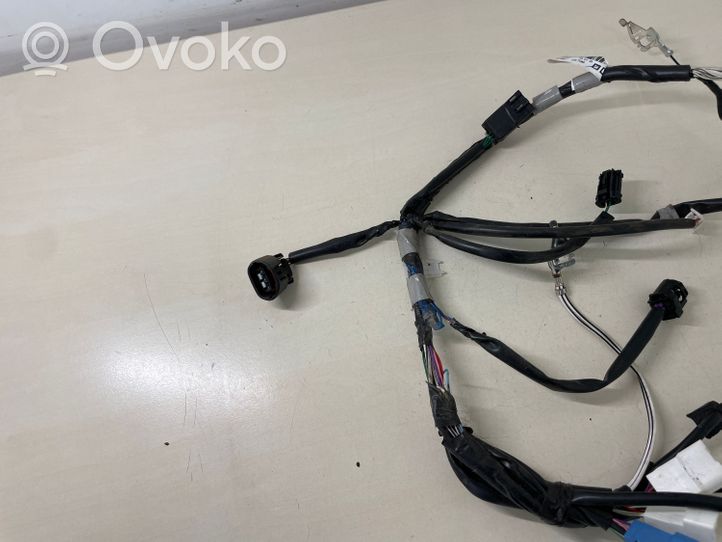 Toyota Avensis T270 Aizmugurējā bagāžnieka vadu instalācija 8218505140J