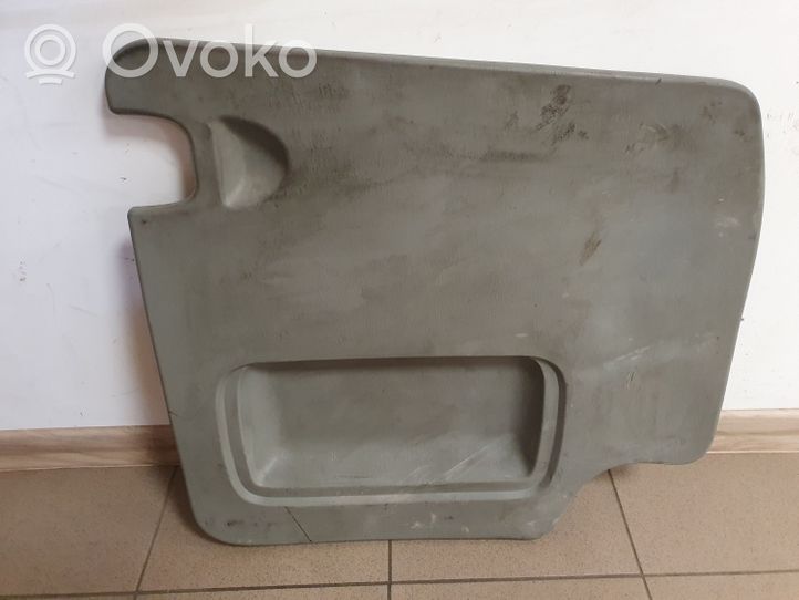 Opel Vivaro Apmušimas galinių durų (obšifke) 91165828
