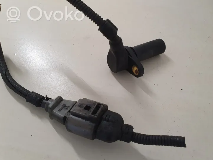 Volkswagen Multivan T5 Crankshaft speed sensor 