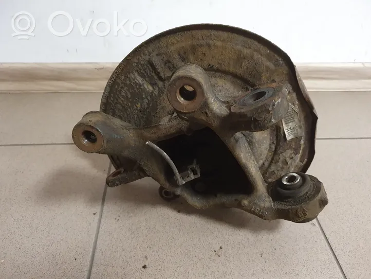 Toyota Avensis T270 Rear wheel hub 