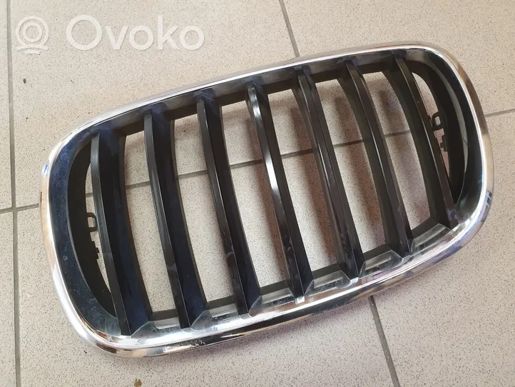 BMW X5 E70 Maskownica / Grill / Atrapa górna chłodnicy 7157687