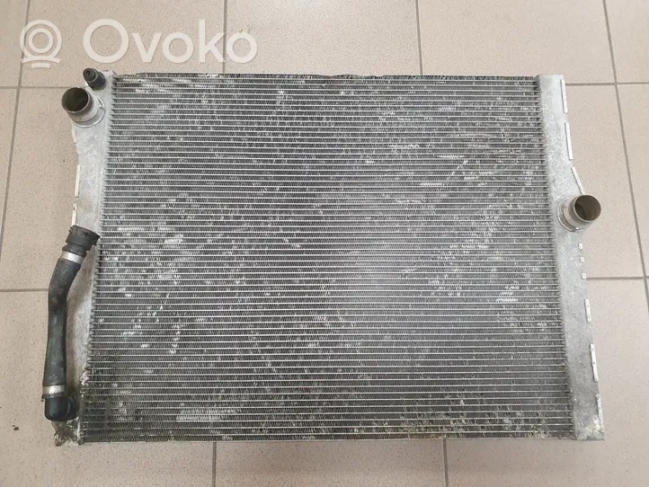 BMW 7 F01 F02 F03 F04 Coolant radiator 7570093