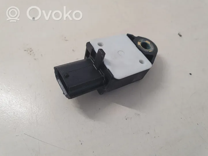 Toyota Auris 150 Sensor impacto/accidente para activar Airbag 8983102080