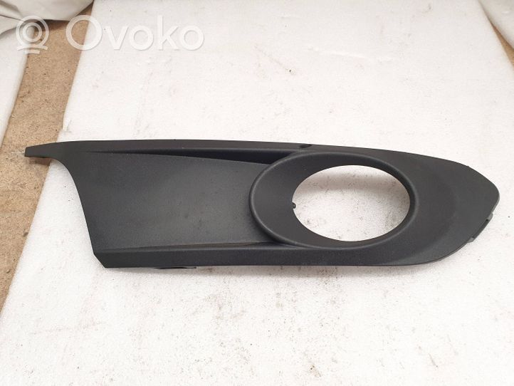 Volkswagen Jetta VI Grille antibrouillard avant 5C6853666A