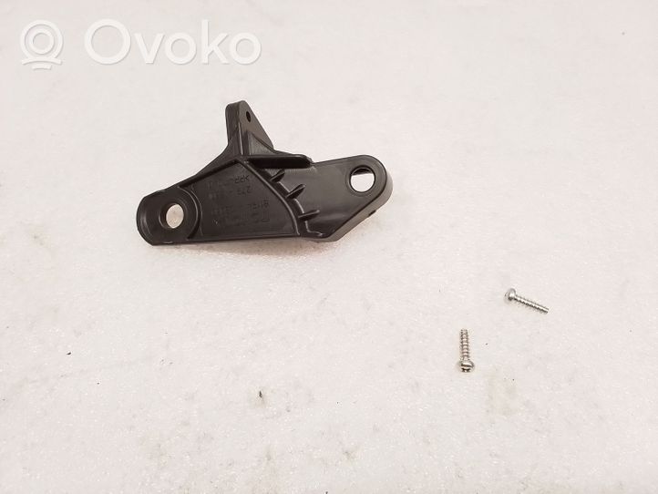 Toyota Avensis T270 Support phare frontale 8119405030
