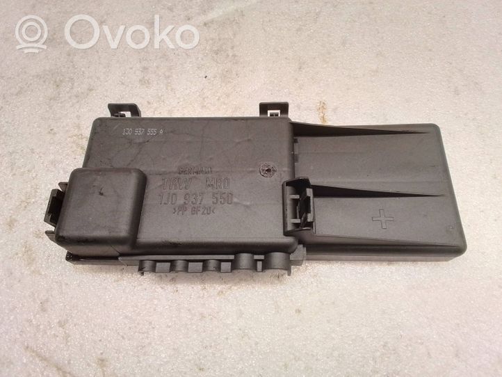 Volkswagen Bora Fuse box cover 1J0937555A