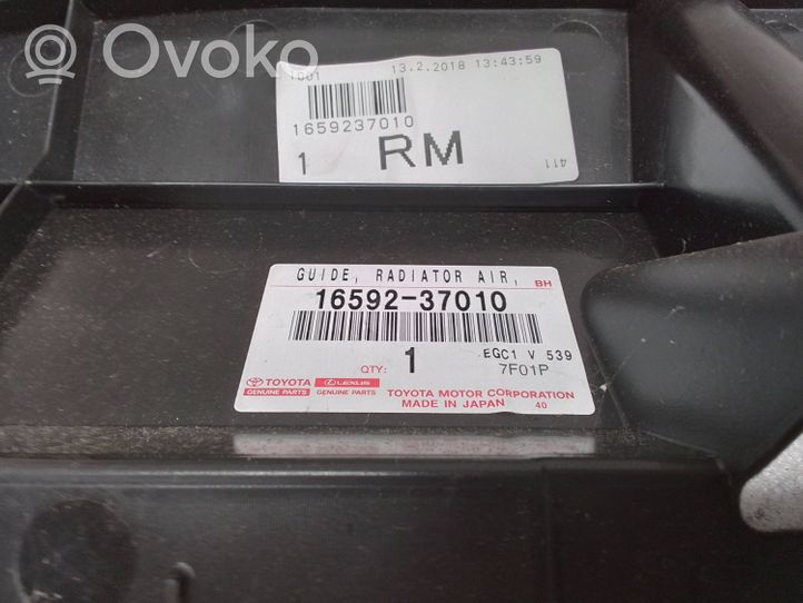 Toyota Prius (XW50) Välijäähdyttimen ilmanohjauksen ilmakanava 1659237010