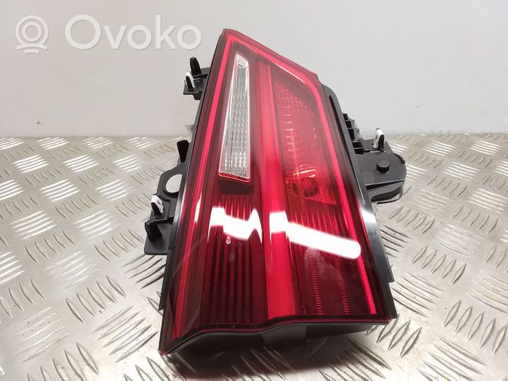 BMW X2 F39 Lampy tylnej klapy bagażnika F03689000C