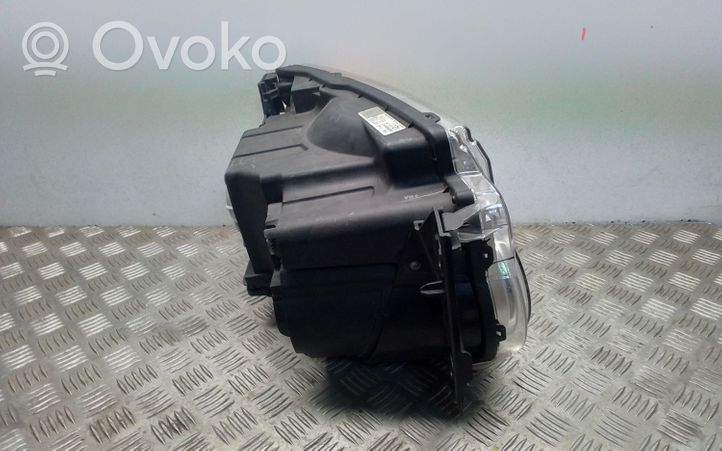 Land Rover Discovery 3 - LR3 Lampa przednia XBC500412