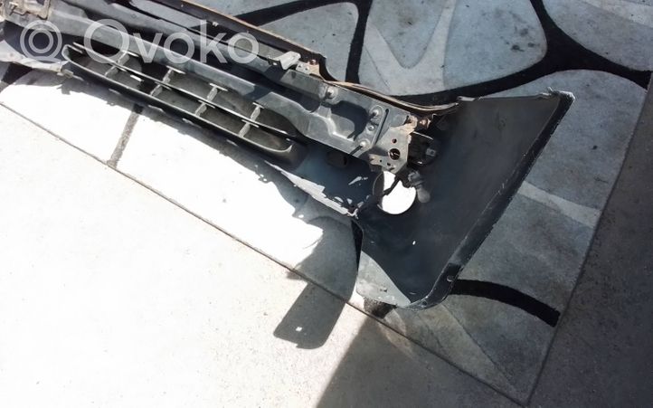 Mazda MX-3 Zderzak przedni 