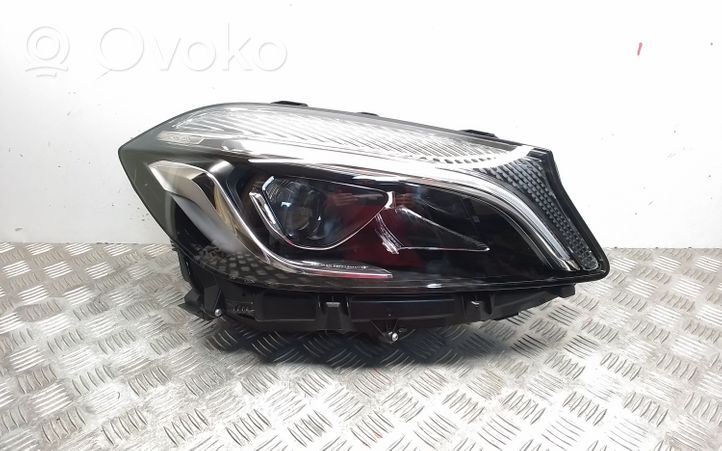 Mercedes-Benz A W176 Lampa przednia A1769067600