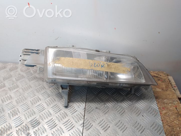 Honda Accord Phare frontale 0016679