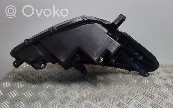 Lexus ES 250 - 300 - 330 Lampa przednia 