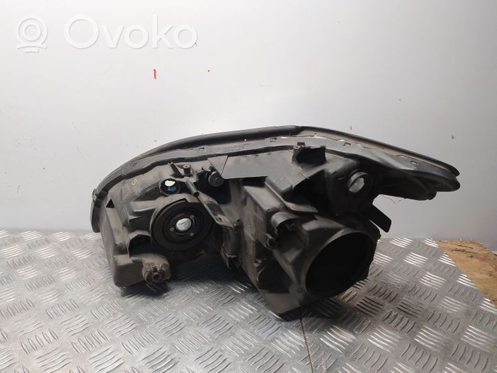 Lexus RX 330 - 350 - 400H Lampa przednia 