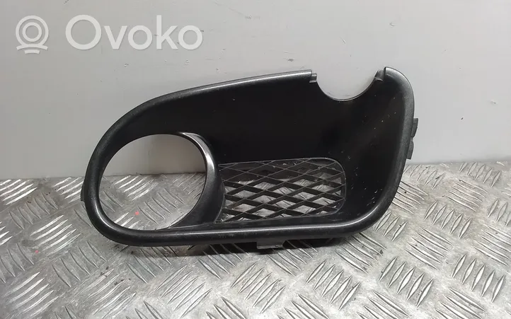 Volkswagen Touareg I Grille antibrouillard avant 7L6853664A