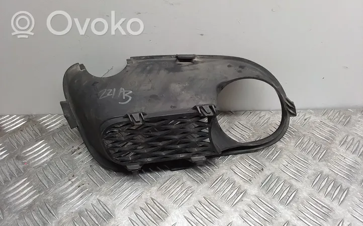 Volkswagen Touareg I Grille antibrouillard avant 7L6853664A