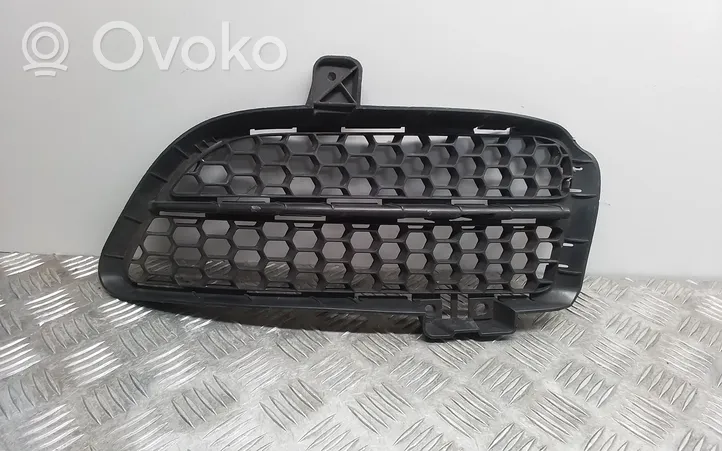 Volkswagen Touareg I Kratka dolna zderzaka przedniego 7L6852665