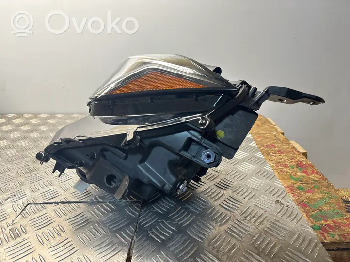 Lexus UX Lampa przednia 