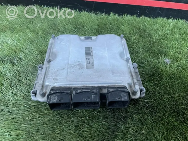 Peugeot 206+ Engine control unit/module 9648394480