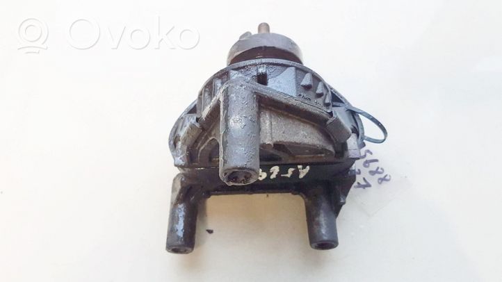 Saab 9-5 Supporto di montaggio del motore 5237219