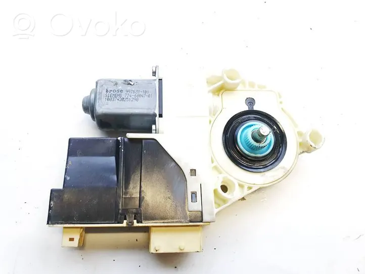 Peugeot 307 Front door window regulator motor 9681587180