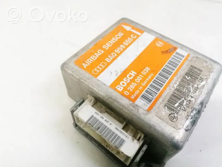 Audi A4 S4 B5 8D Oro pagalvių valdymo blokas 8A0959655C