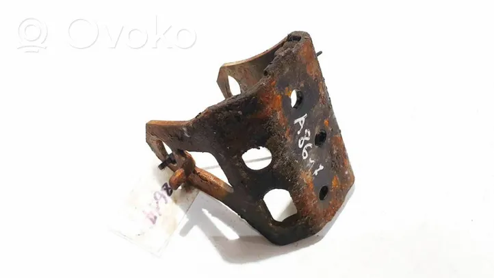Toyota RAV 4 (XA30) Engine mounting bracket 