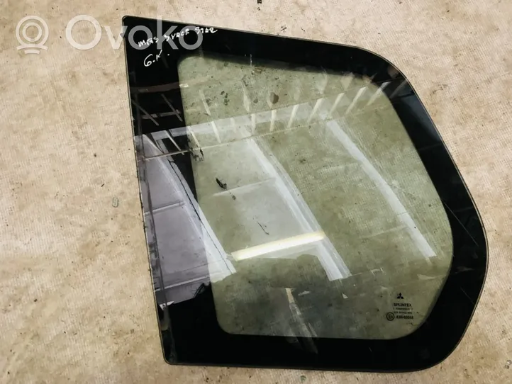 Mitsubishi Space Runner Rear side window/glass 