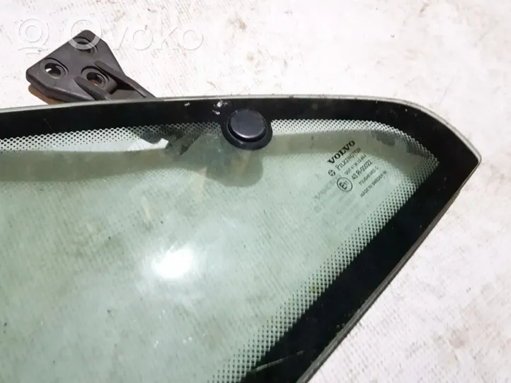 Volvo C70 Rear side window/glass 