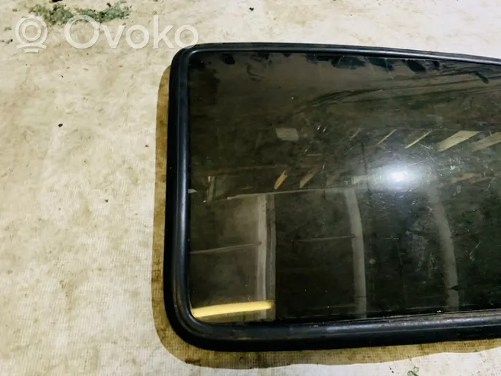 Volkswagen Golf II Rear side window/glass 