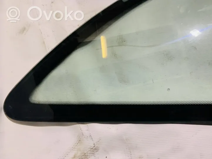 Opel Corsa C Szyba karoseryjna tylna 