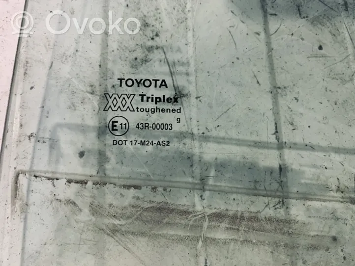 Toyota Carina T190 Vetro del finestrino della portiera posteriore 