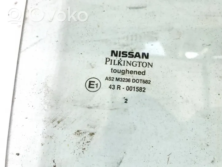 Nissan Almera N16 Takaoven ikkunalasi 