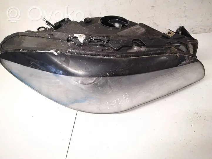 BMW 5 GT F07 Lampa przednia 720324211