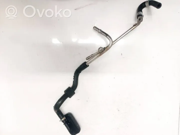 Audi A3 S3 8V Tuyau d'alimentation conduite de carburant 5q0127242b