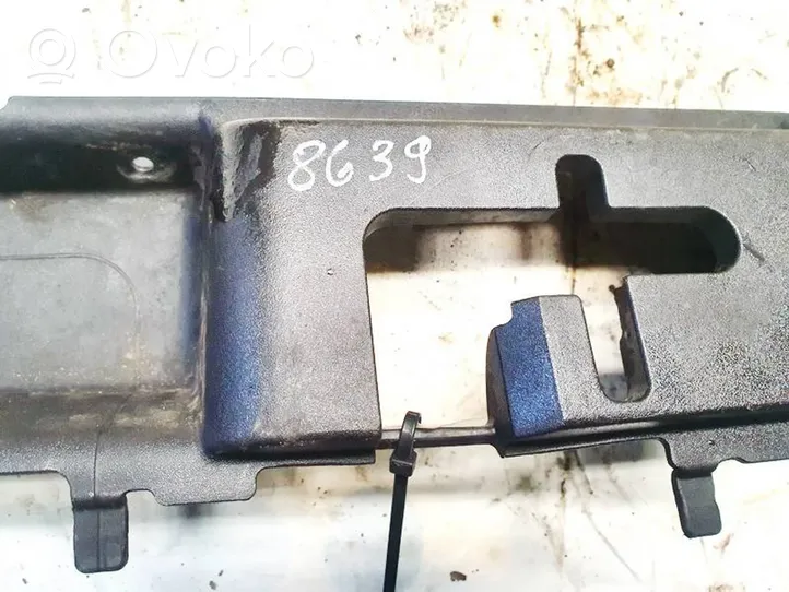 Volvo V50 Engine bonnet/hood lock trim molding 30716338