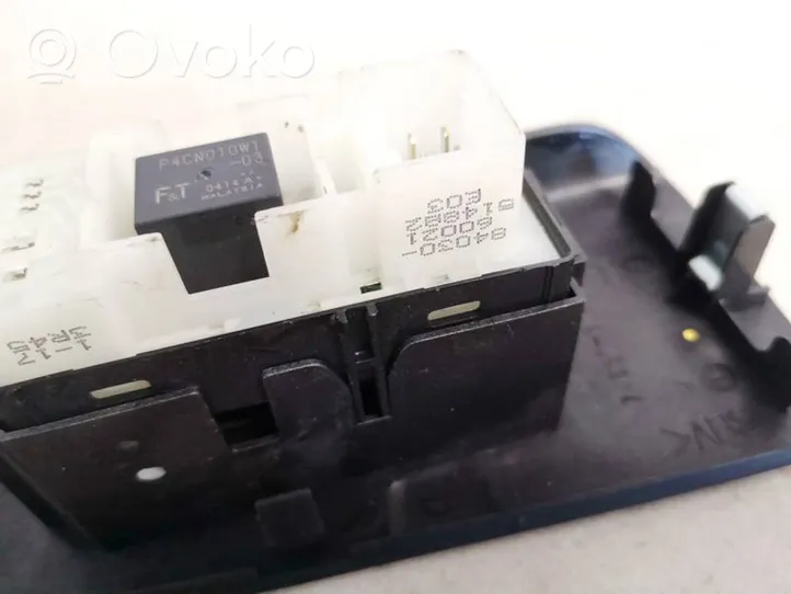 Toyota Land Cruiser (J100) Electric window control switch 8403060021