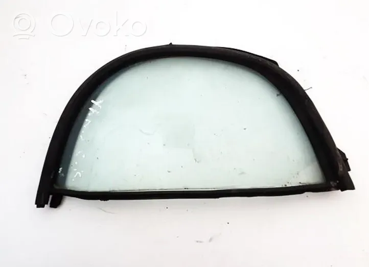 Toyota Yaris Rear vent window glass 