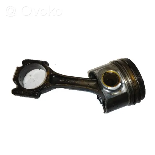 Volkswagen PASSAT B6 Piston with connecting rod 81l97a8