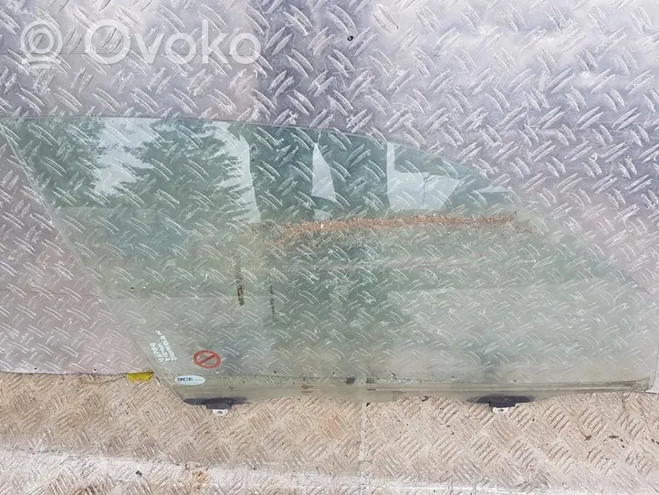 Daihatsu Sirion Etuoven ikkunalasi, neliovinen malli 