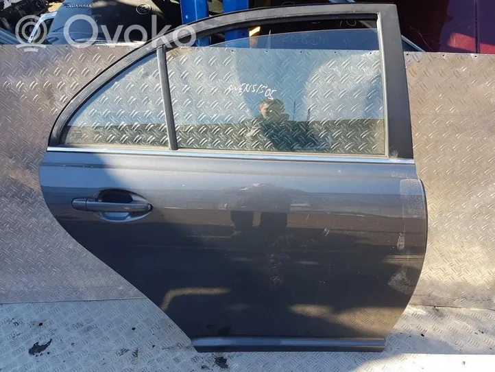 Toyota Avensis T250 Aizmugurējās durvis 