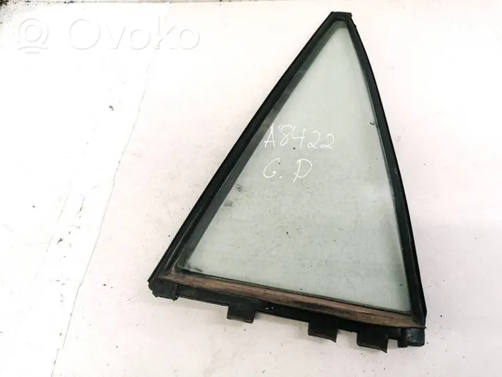 Toyota Corolla Verso E121 Rear vent window glass 