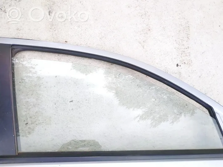 Mitsubishi Outlander Front door window glass four-door 