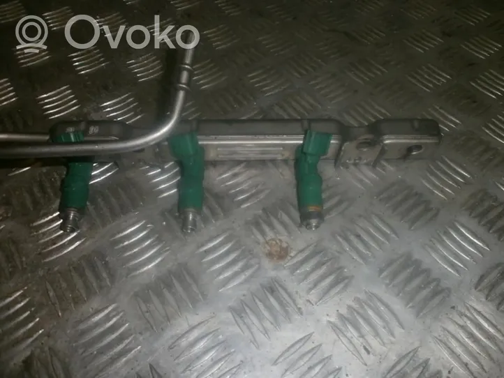 Toyota Prius (XW20) Listwa wtryskowa 2325021020