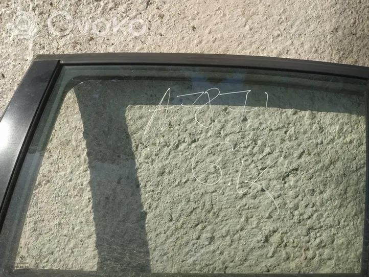 BMW 1 E81 E87 Vetro del finestrino della portiera posteriore 